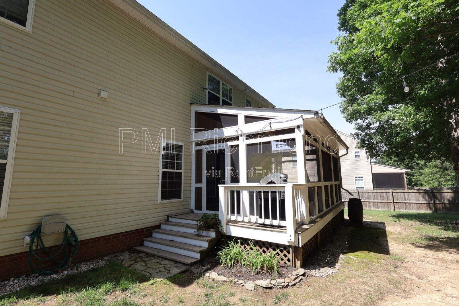 Charming 4-Bed Home with Hardwood Floors & Cozy Fireplace in Chesterfield! property image