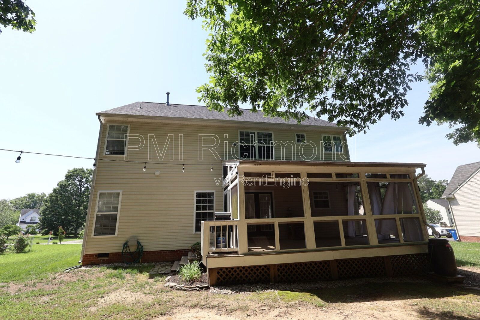 Charming 4-Bed Home with Hardwood Floors & Cozy Fireplace in Chesterfield! property image