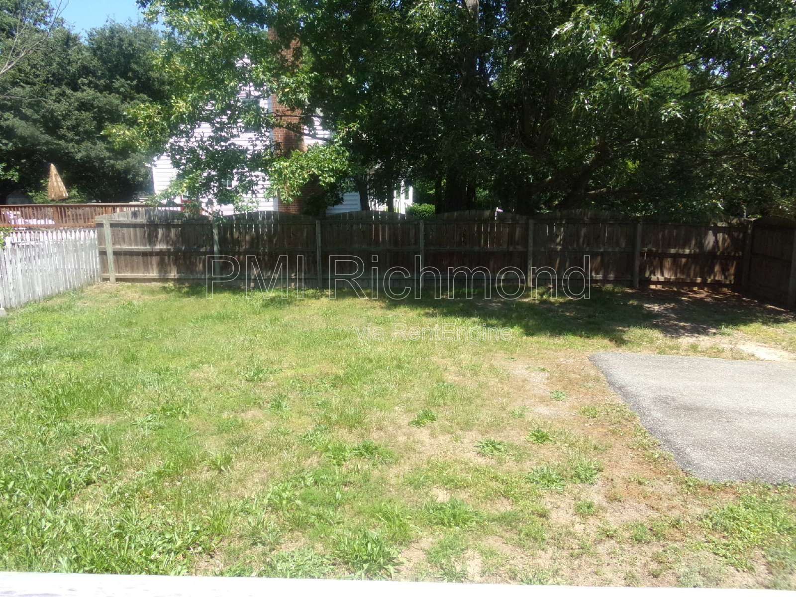 Cute 3-Bed, 2.5-Bath Home with a Fenced Backyard in Midlothian! property image