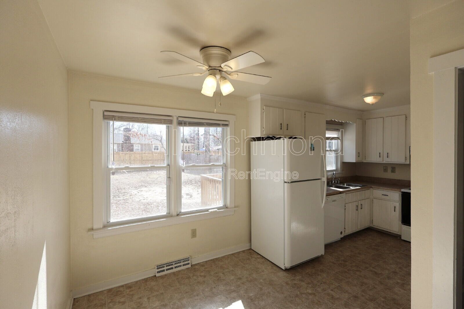 3 Bed, 2.5 Bath for Rent in the James River High School District! property image