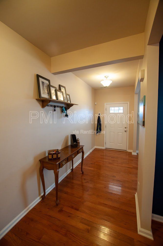 Stunning 4 Bedroom Colonial Home in Glen Allen! property image