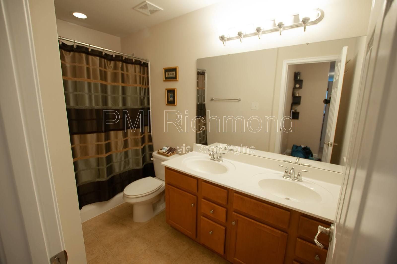 Stunning 4 Bedroom Colonial Home in Glen Allen! property image