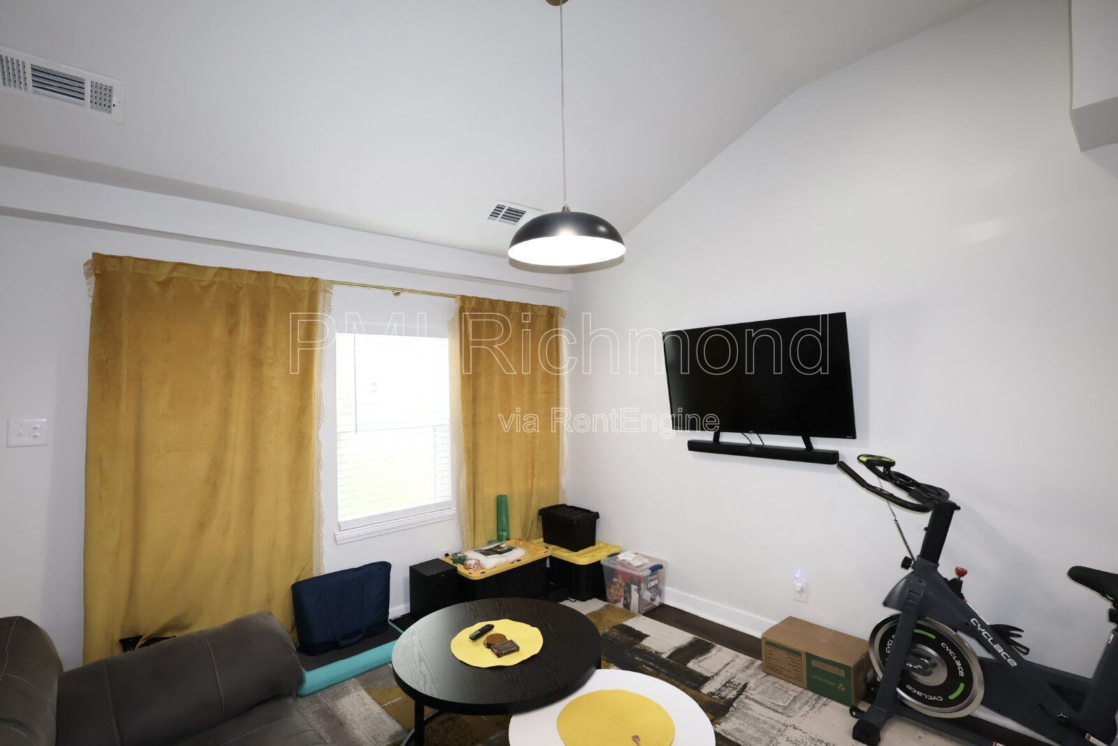 Charming 3-Bed Home with Modern Updates at 936 Halsey Ln! property image