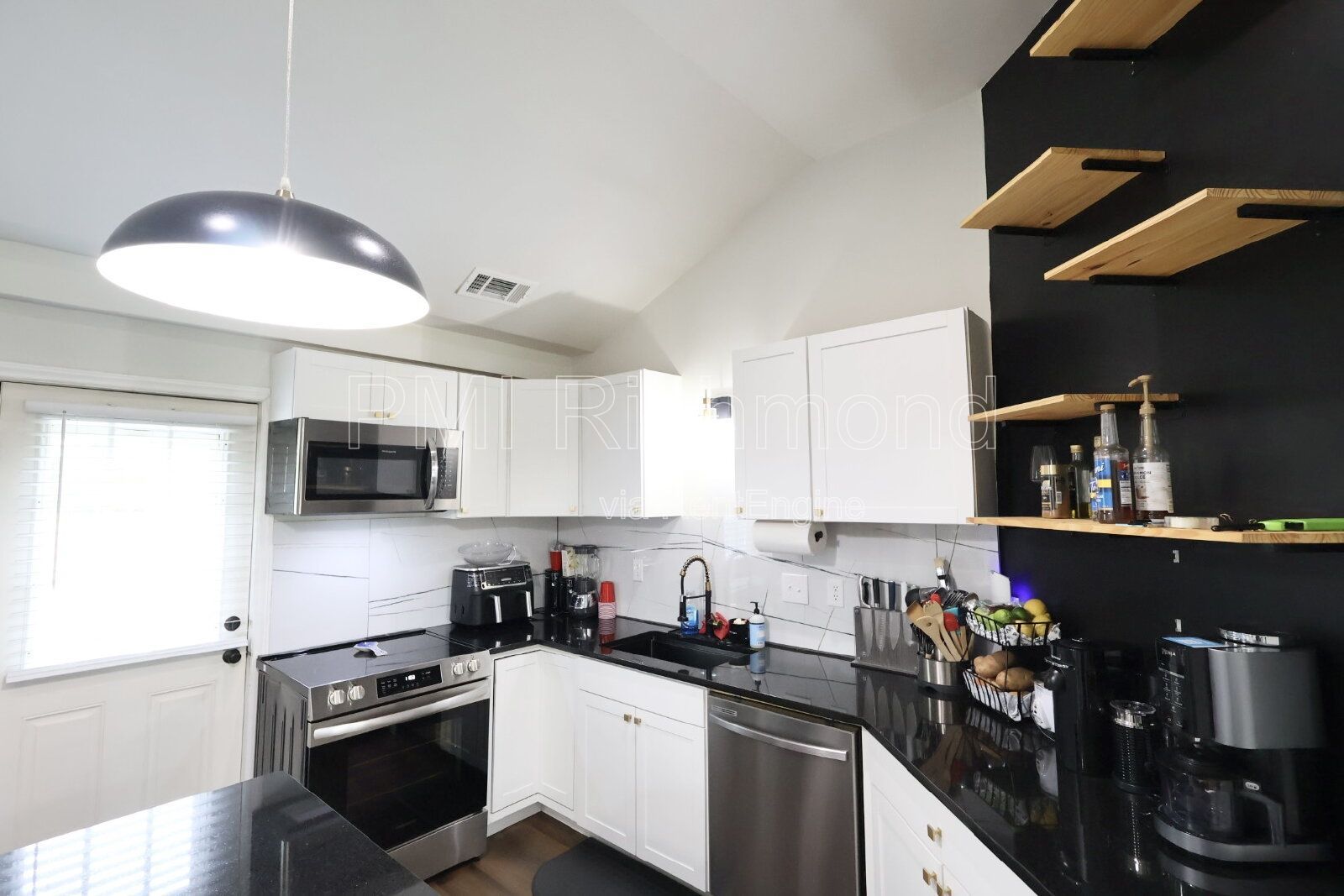 Charming 3-Bed Home with Modern Updates at 936 Halsey Ln! property image