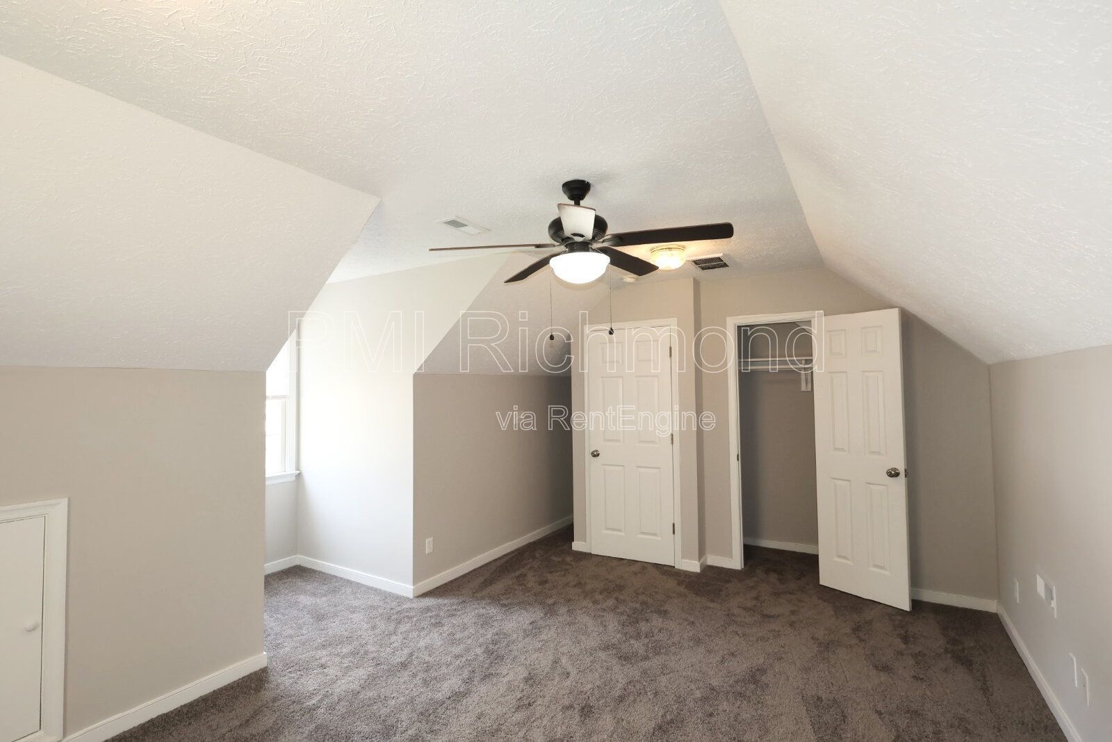 Newly Updated 4 Bed Home in the Desirable Ashbrook Subdivision! property image