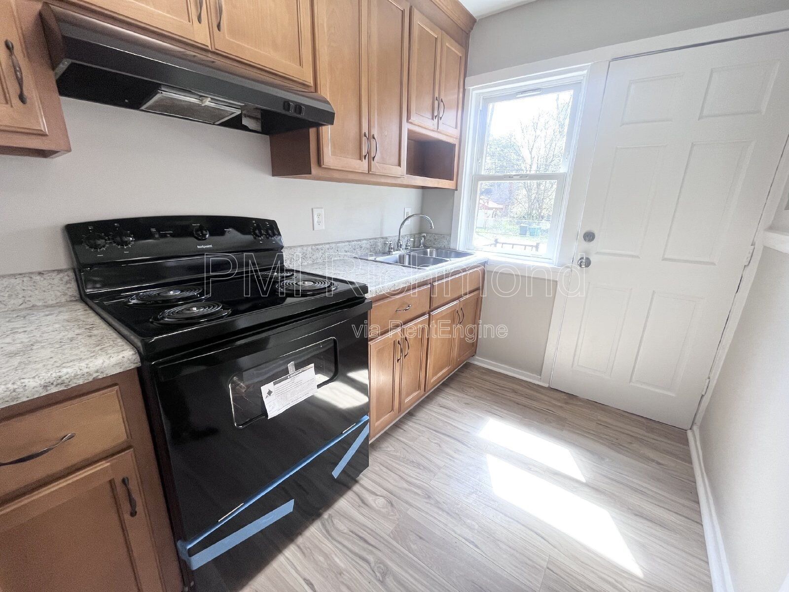 Amazing 4-Bed Home in Richmond, VA with Ample Space and Character! property image