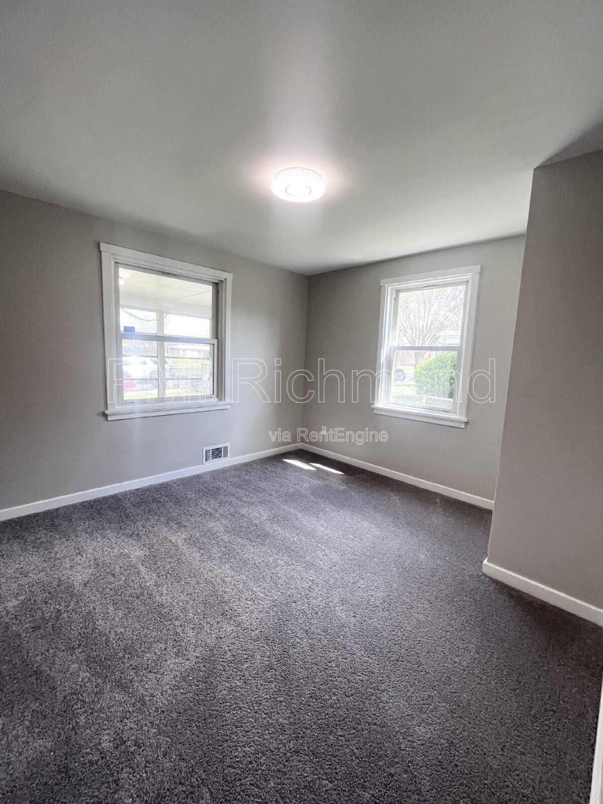 Amazing 4-Bed Home in Richmond, VA with Ample Space and Character! property image