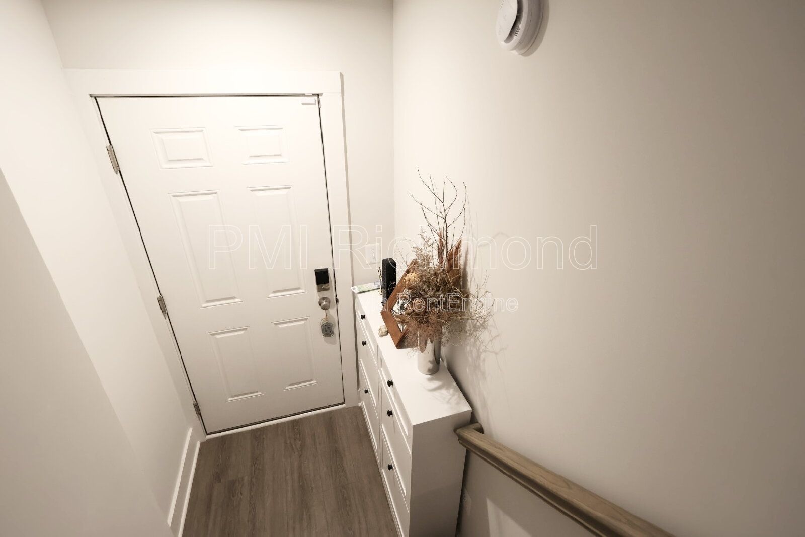 Experience Luxury Living: 3-Bed Condo at 1500 Moore St #B in Richmond! property image
