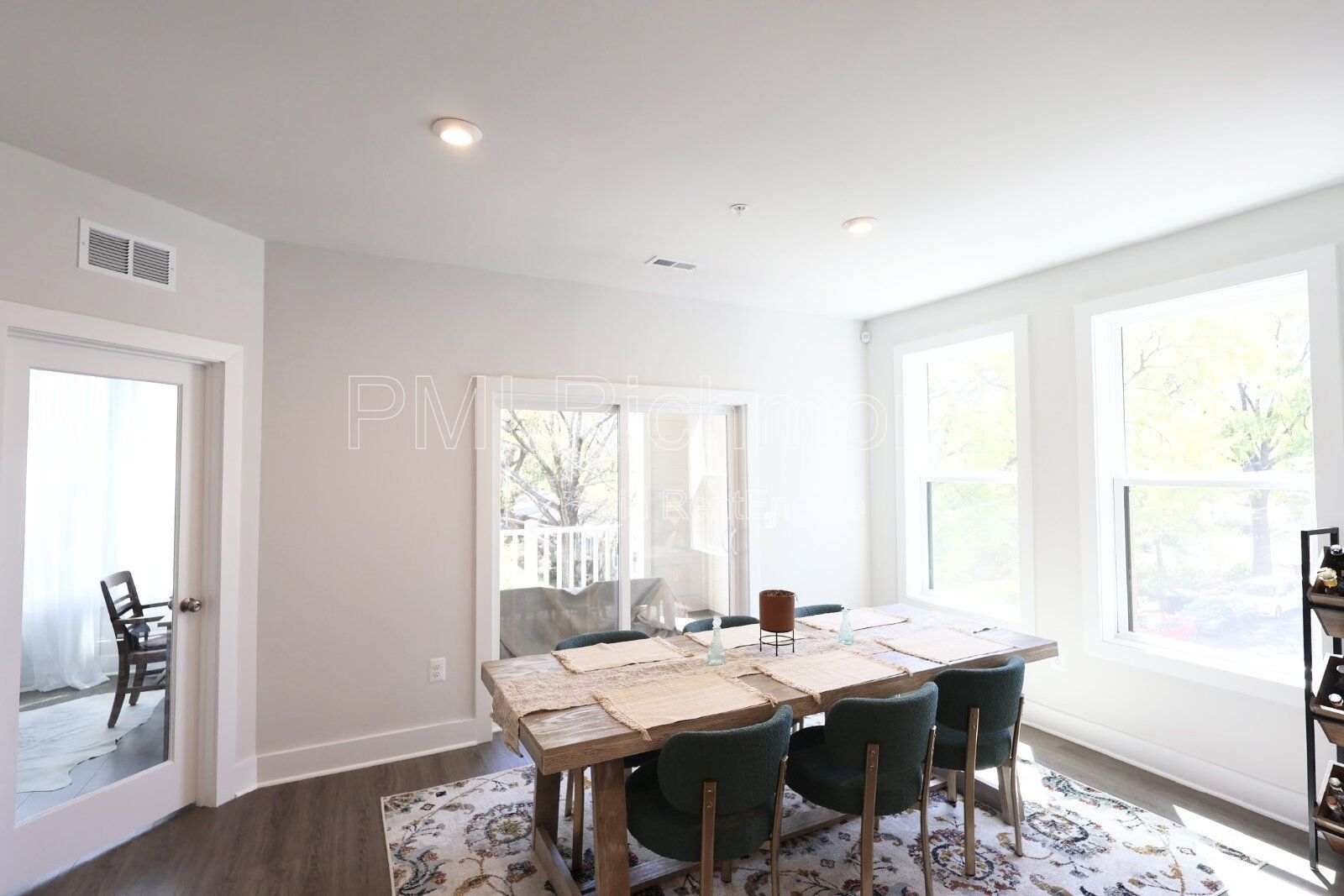 Experience Luxury Living: 3-Bed Condo at 1500 Moore St #B in Richmond! property image