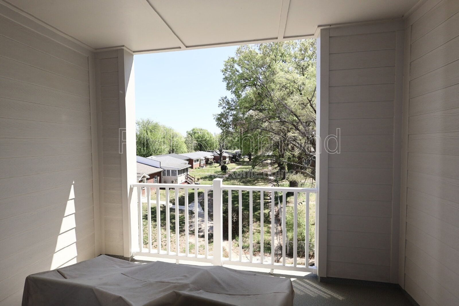 Experience Luxury Living: 3-Bed Condo at 1500 Moore St #B in Richmond! property image