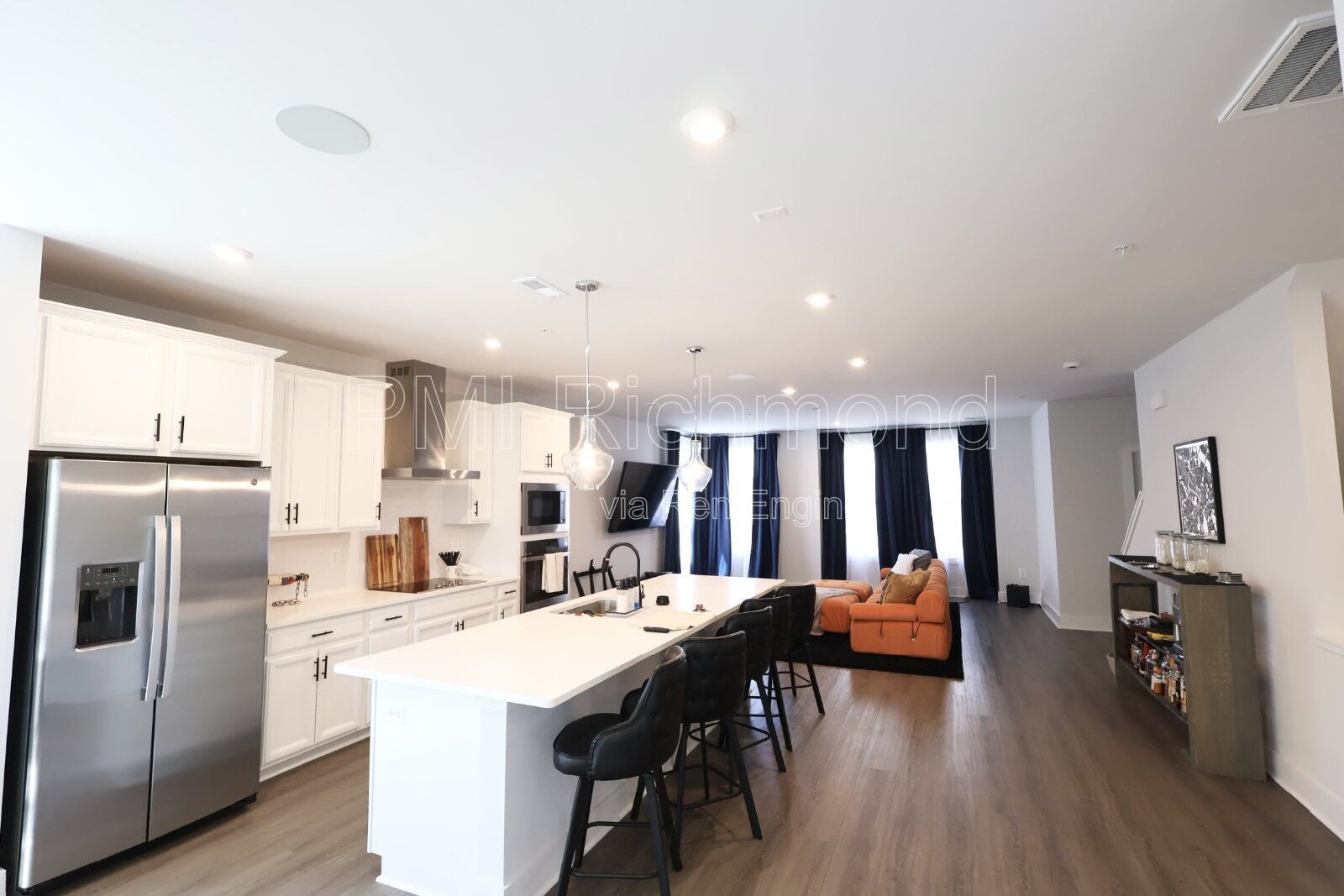 Experience Luxury Living: 3-Bed Condo at 1500 Moore St #B in Richmond! property image