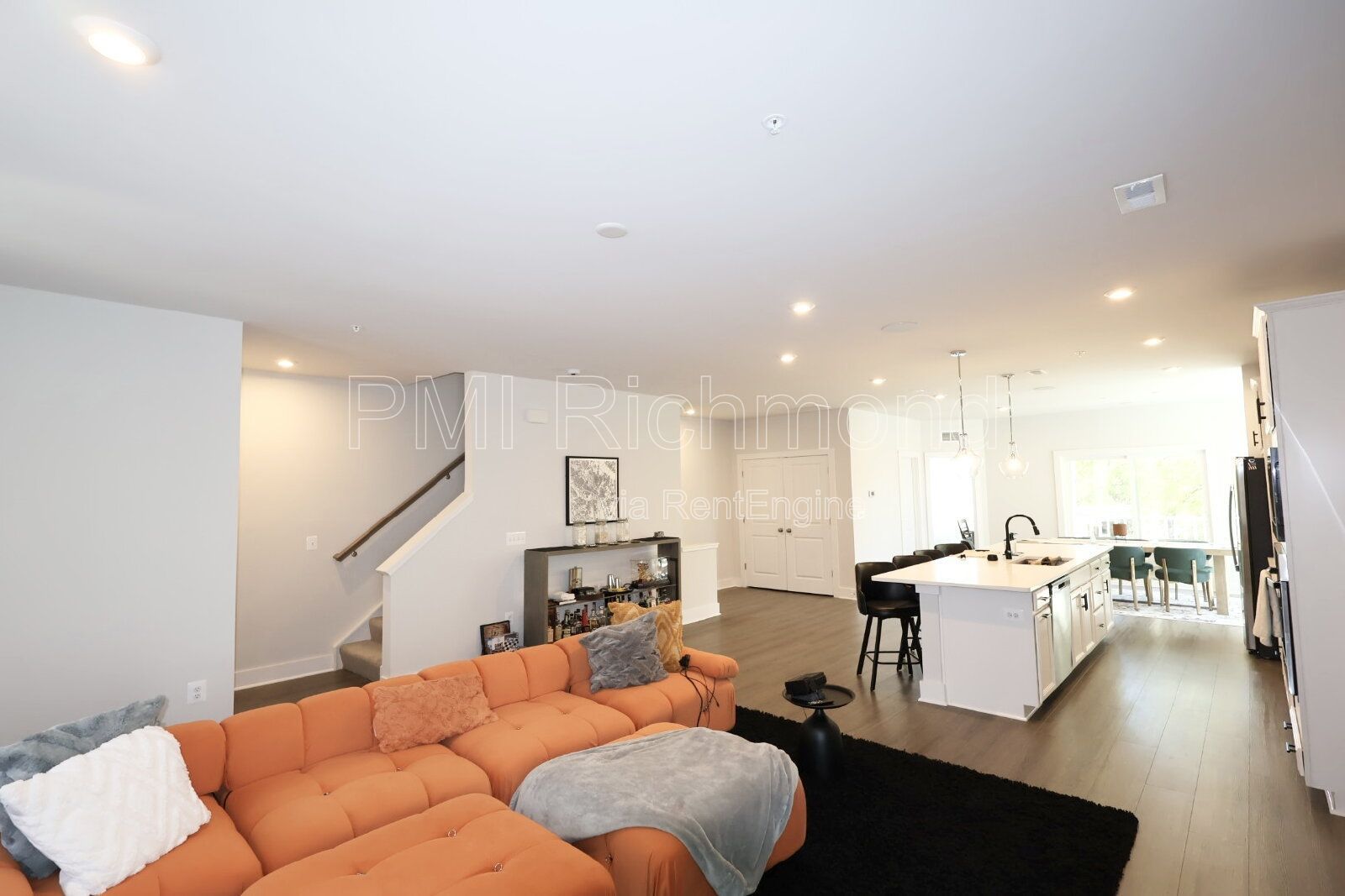 Experience Luxury Living: 3-Bed Condo at 1500 Moore St #B in Richmond! property image