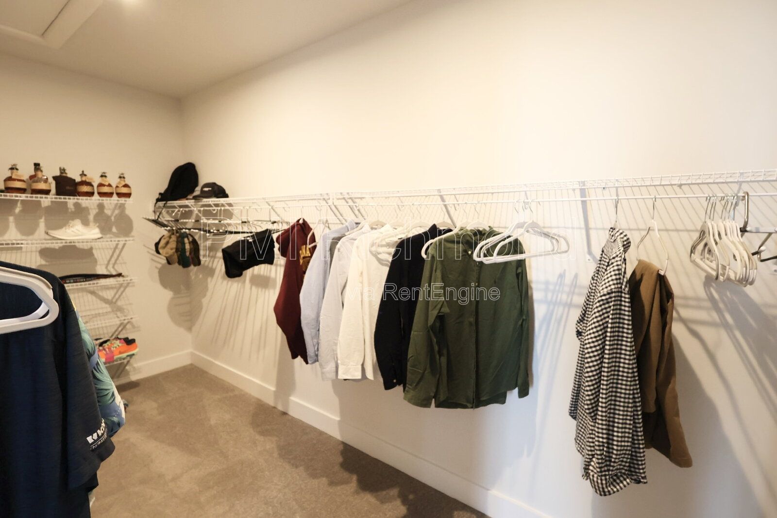 Experience Luxury Living: 3-Bed Condo at 1500 Moore St #B in Richmond! property image