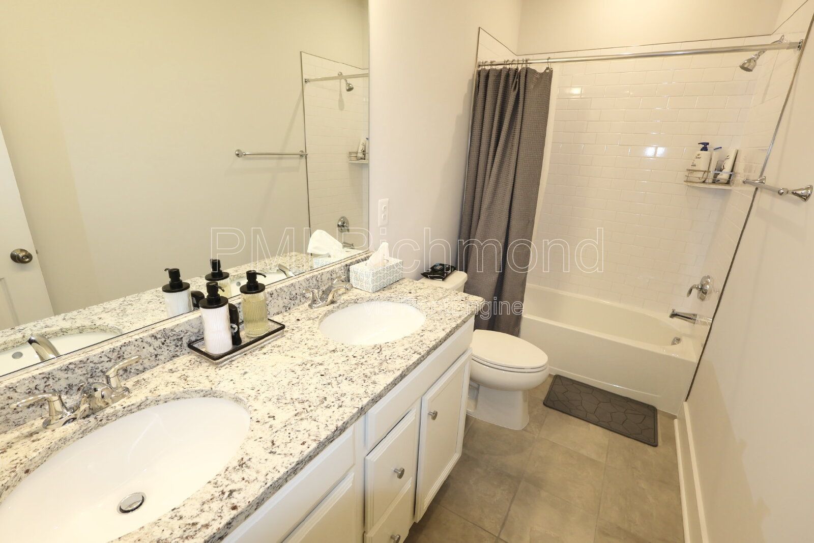 Experience Luxury Living: 3-Bed Condo at 1500 Moore St #B in Richmond! property image