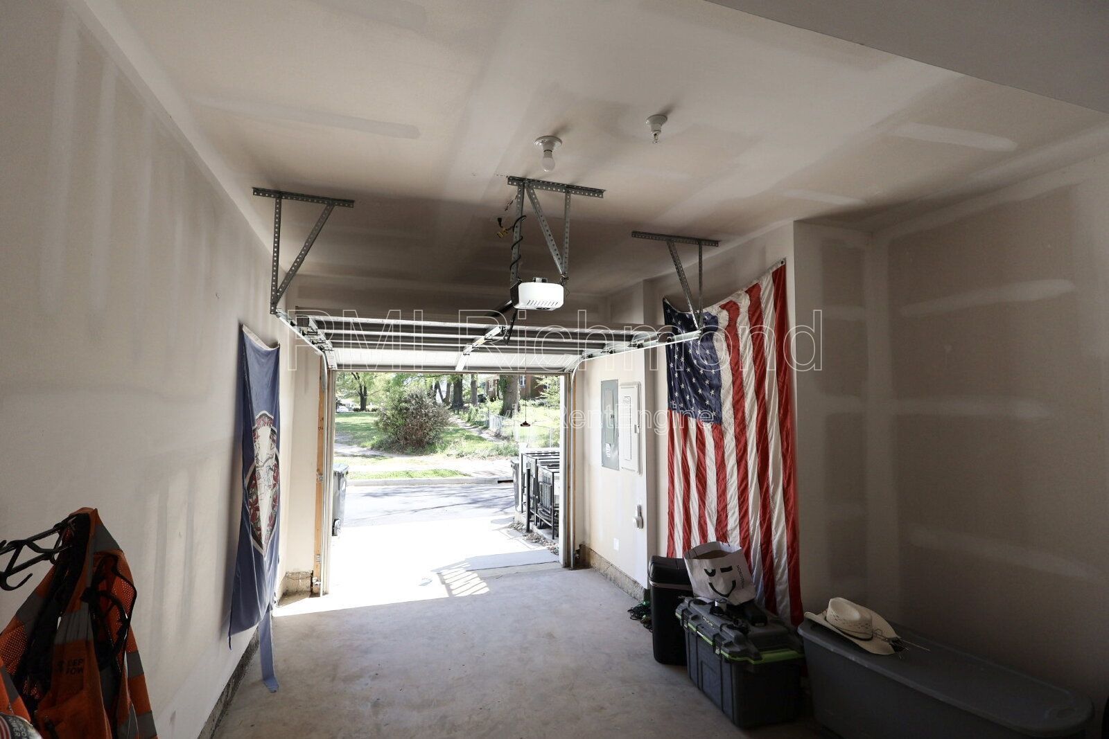 Experience Luxury Living: 3-Bed Condo at 1500 Moore St #B in Richmond! property image