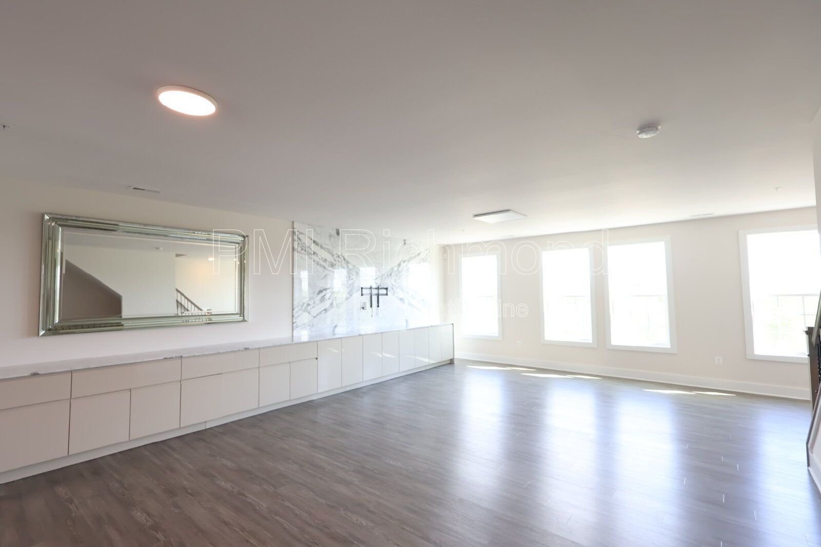 Gorgeous 3-Bed Townhouse in Short Pump with Granite Touches! property image