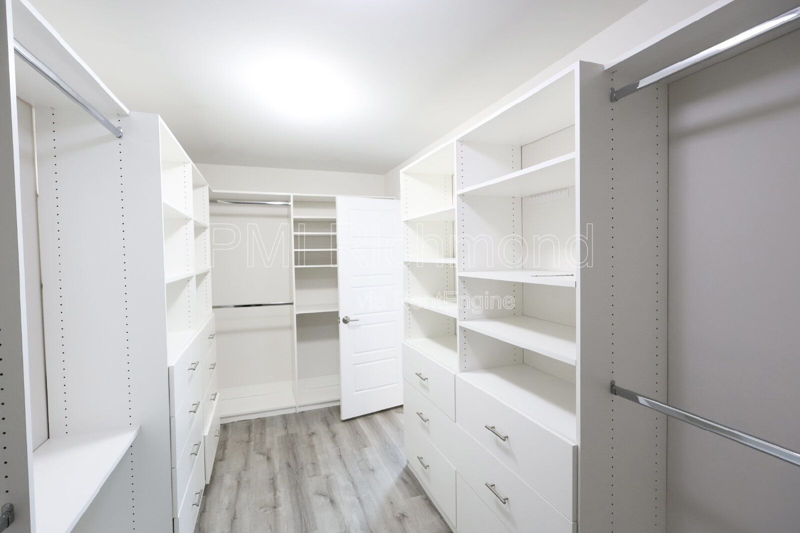 Gorgeous 3-Bed Townhouse in Short Pump with Granite Touches! property image