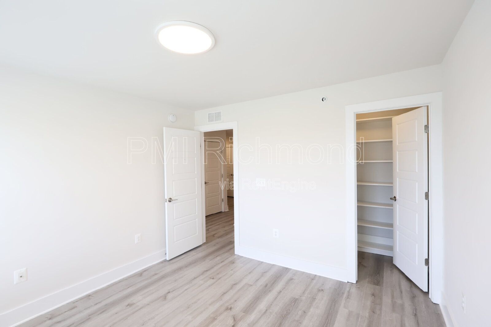 Gorgeous 3-Bed Townhouse in Short Pump with Granite Touches! property image