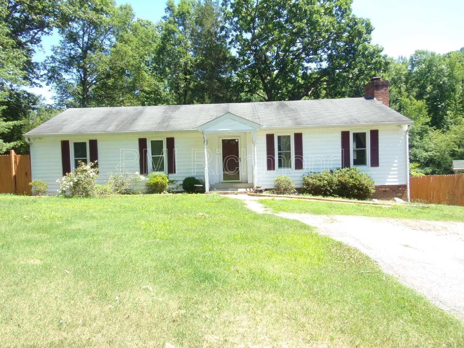 Cute 3-Bed Ranch with a Screened in Porch in Chesterfield! property image