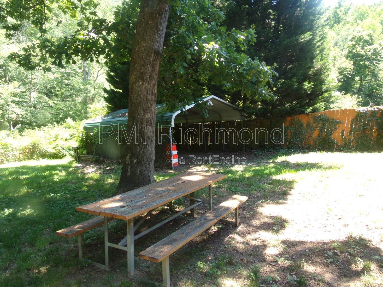 Cute 3-Bed Ranch with a Screened in Porch in Chesterfield! property image