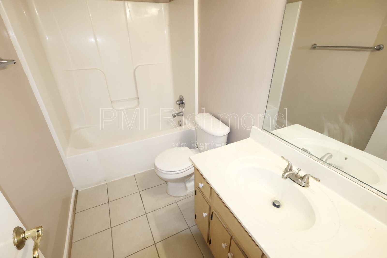 Traditional Style Single Family 4Bed Home in Chesterfield! property image