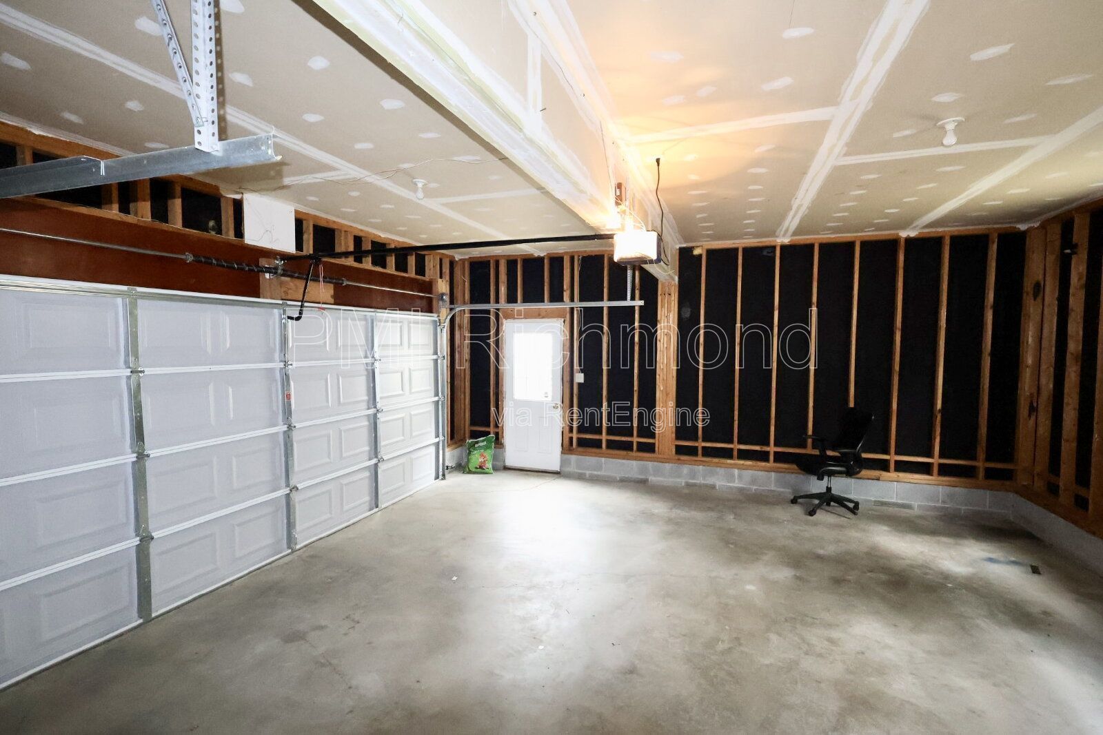 Traditional Style Single Family 4Bed Home in Chesterfield! property image