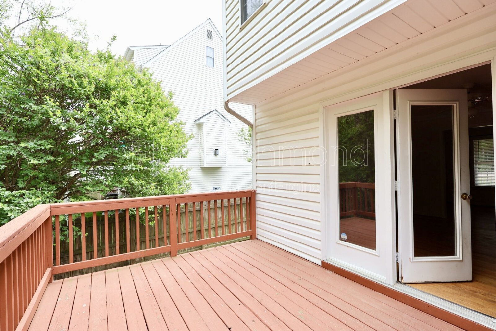 Traditional Style Single Family 4Bed Home in Chesterfield! property image