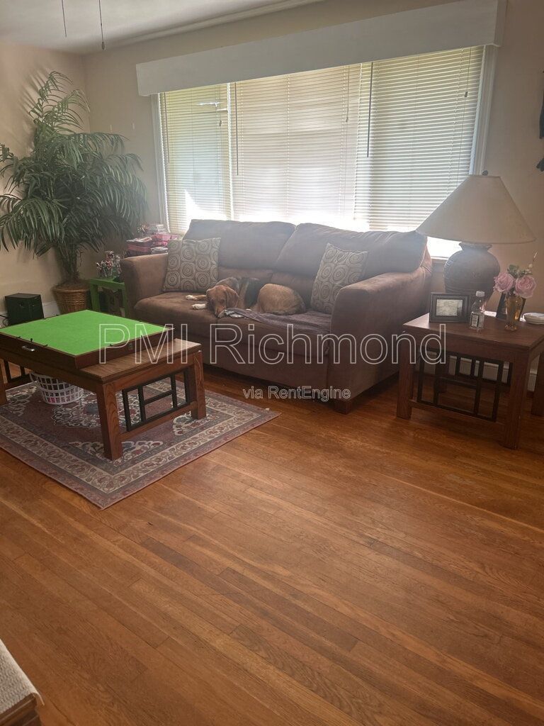 Cozy 3Bed Home with Large Yard in Petersburg! property image