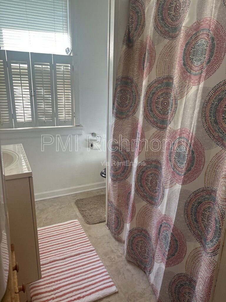 Cozy 3Bed Home with Large Yard in Petersburg! property image