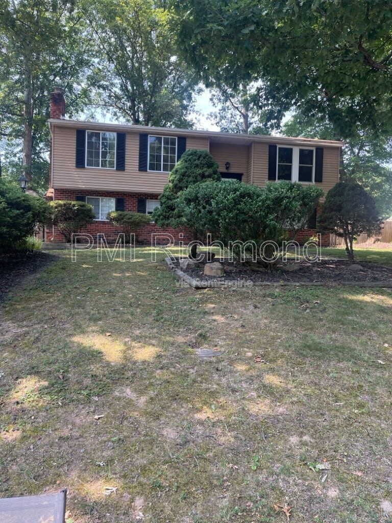Spacious 5-Bed Home in the Broad Meadows Subdivision of Glen Allen! property image