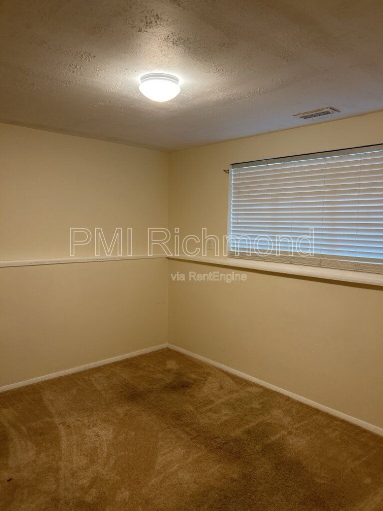 Spacious 5-Bed Home in the Broad Meadows Subdivision of Glen Allen! property image