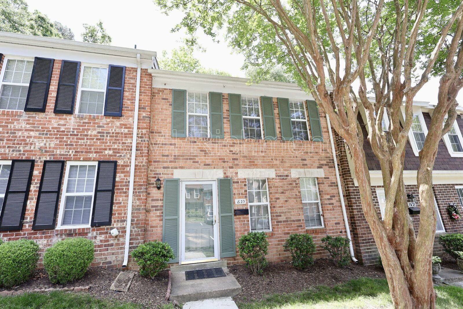 Wonderful 3 Bed, 1.5 Bath Townhouse in the West End! property image