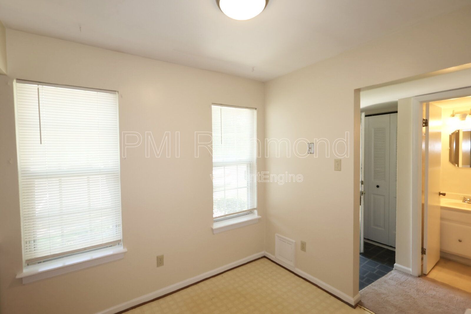 Wonderful 3 Bed, 1.5 Bath Townhouse in the West End! property image