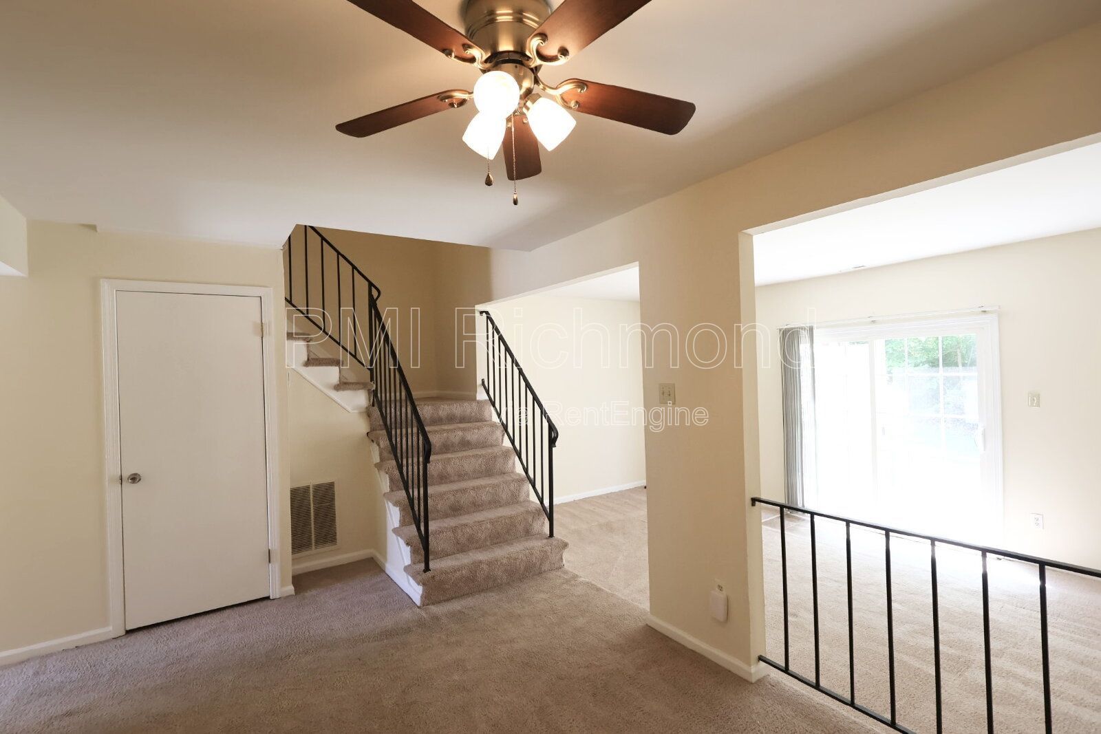 Wonderful 3 Bed, 1.5 Bath Townhouse in the West End! property image