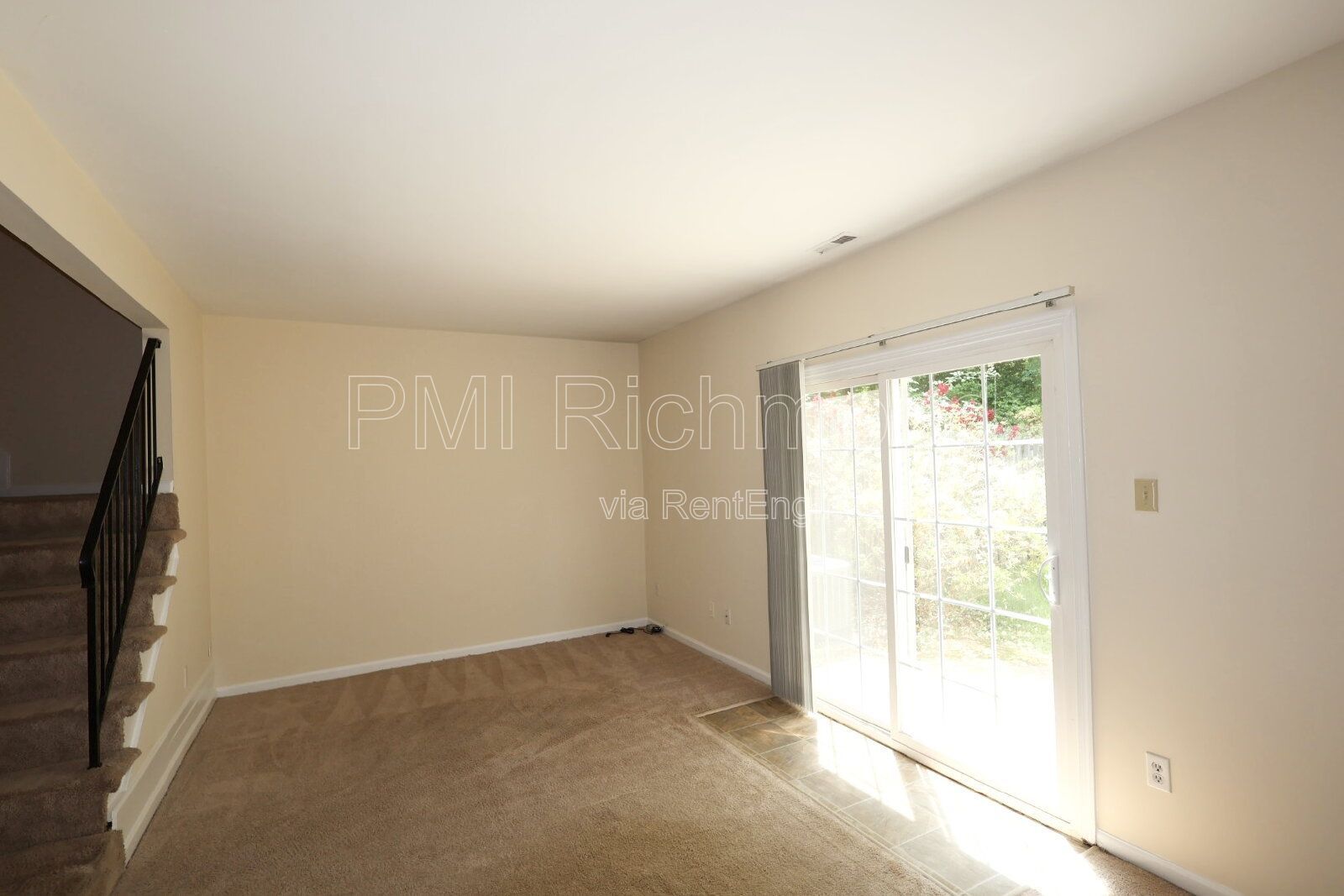 Wonderful 3 Bed, 1.5 Bath Townhouse in the West End! property image