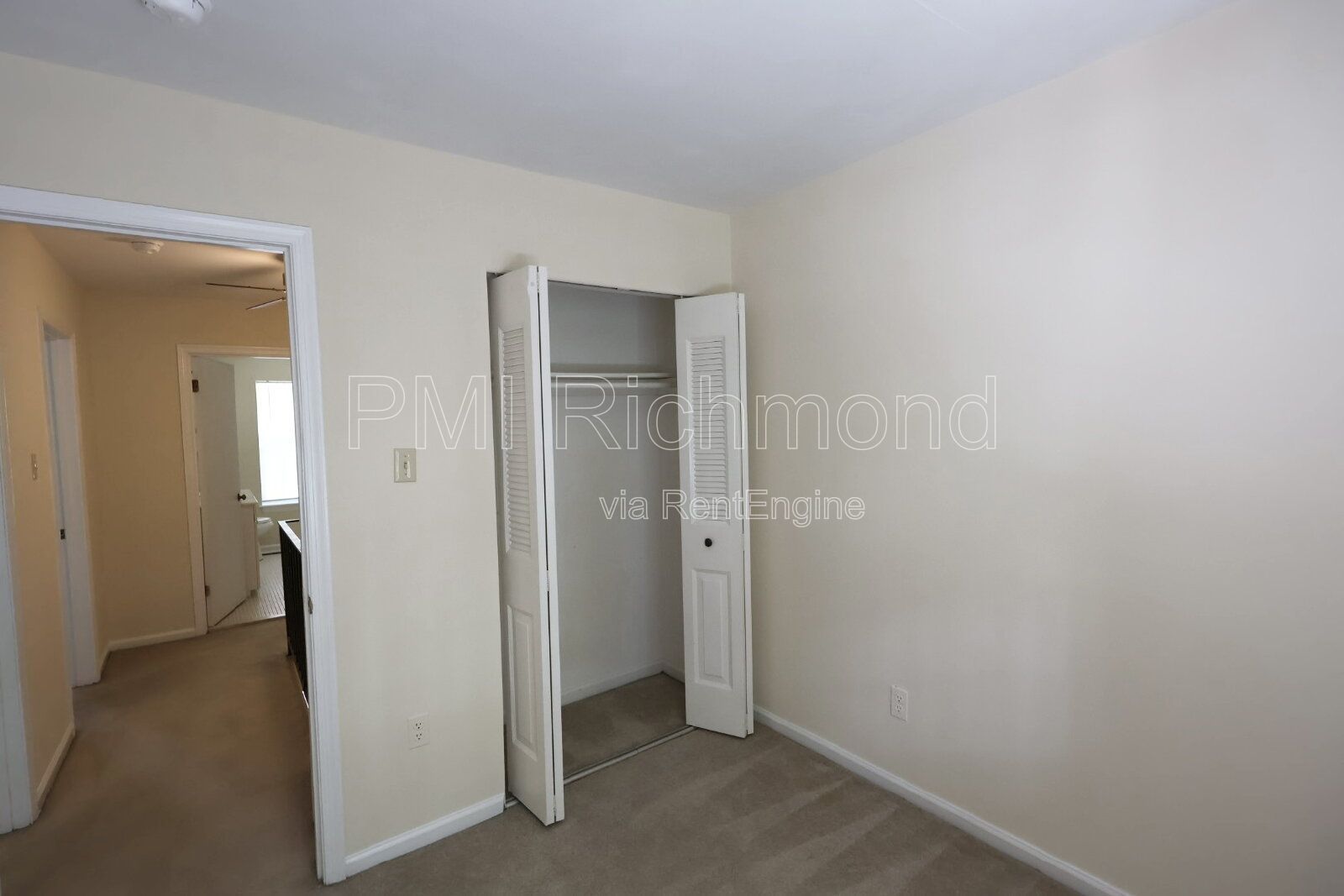Wonderful 3 Bed, 1.5 Bath Townhouse in the West End! property image