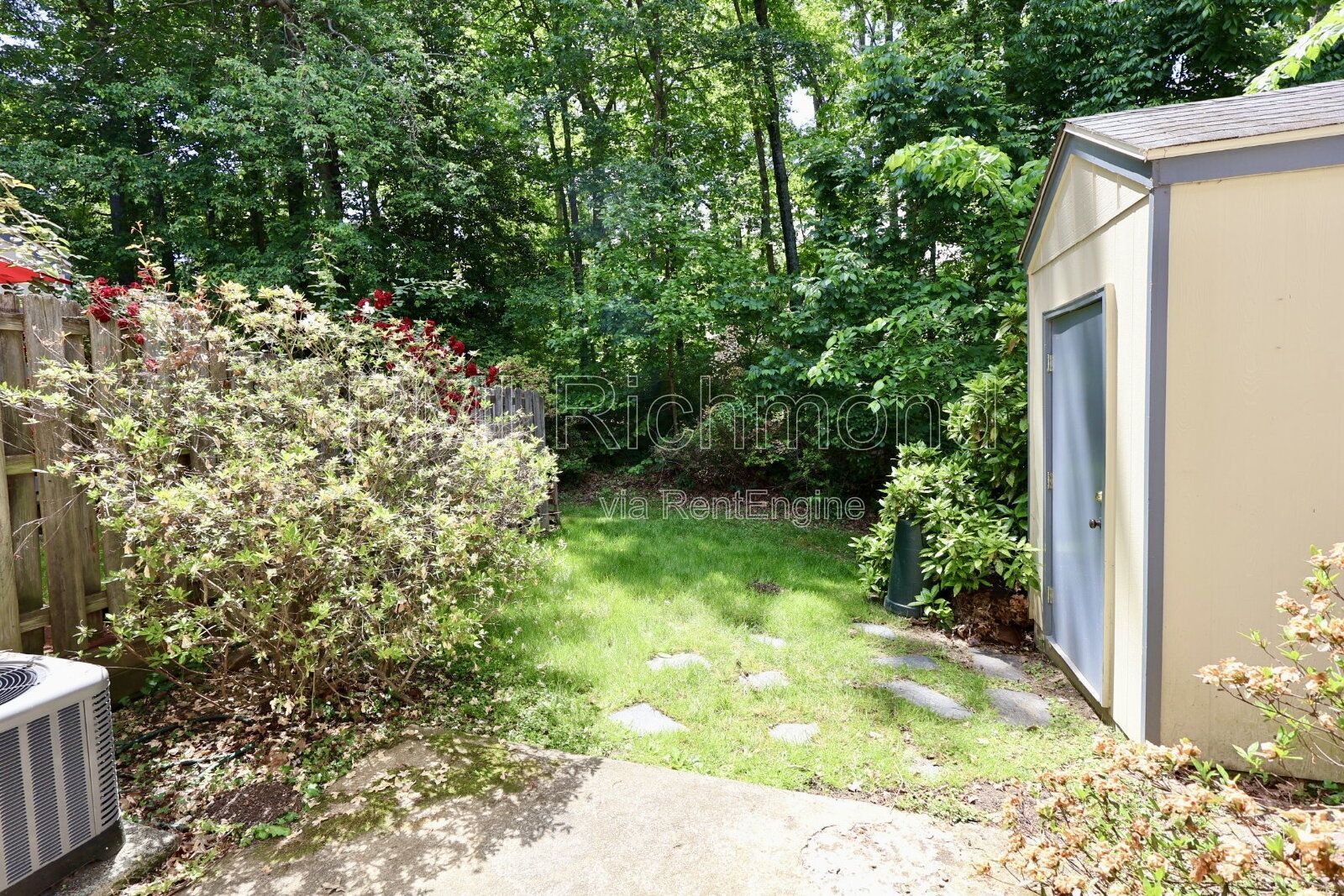 Wonderful 3 Bed, 1.5 Bath Townhouse in the West End! property image