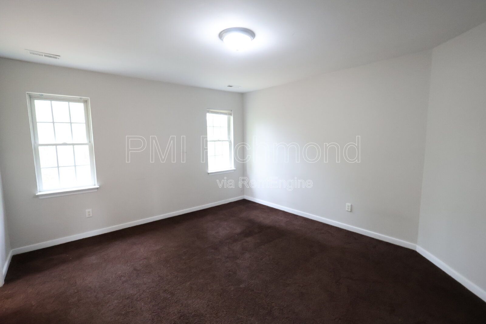 Single Family Colonial Style Home in the Cedar Grove Subdivision! property image