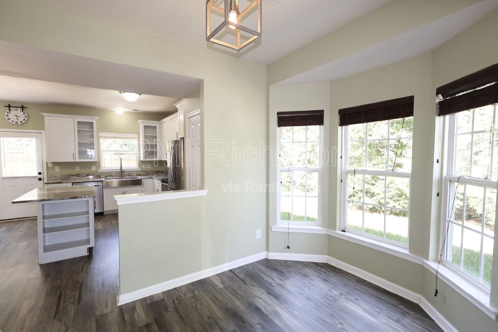 Updated 3-Bed Townhouse in Ashland with a Stunning Kitchen! property image