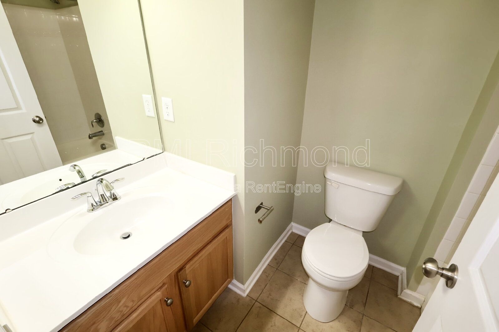 Updated 3-Bed Townhouse in Ashland with a Stunning Kitchen! property image