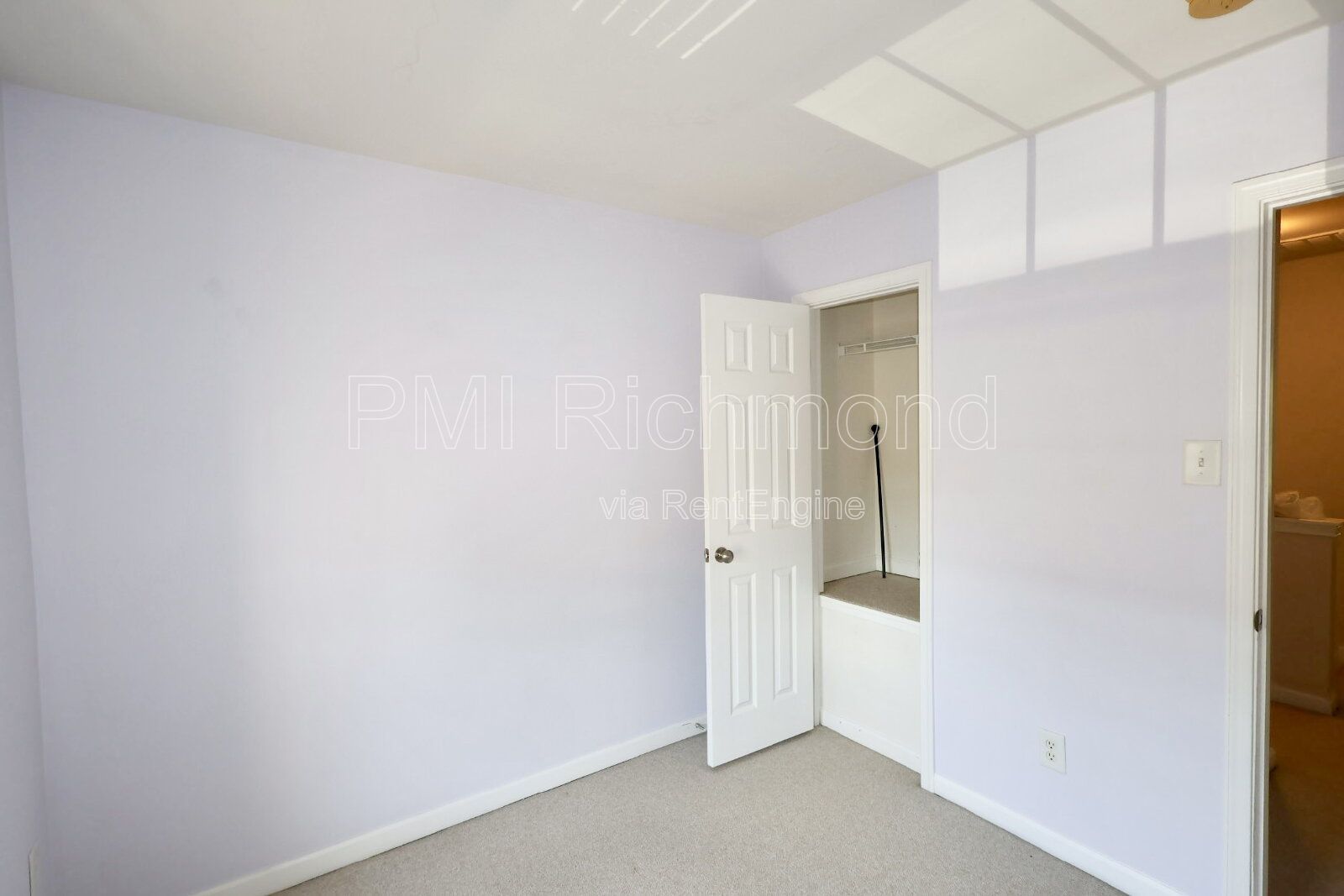 Updated 3-Bed Townhouse in Ashland with a Stunning Kitchen! property image