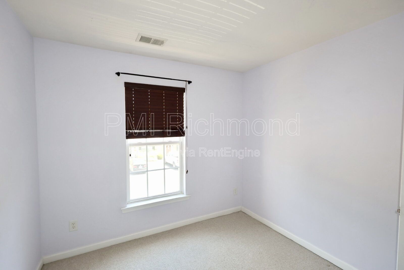 Updated 3-Bed Townhouse in Ashland with a Stunning Kitchen! property image