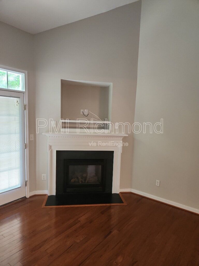 Amazing 3-Bedroom House in Chesterfield! property image