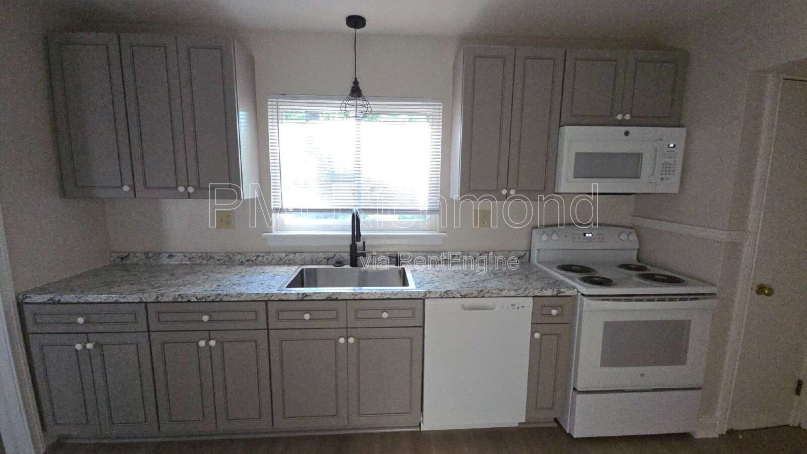 Fantastic 3 Bed, 1 Bath Brick Rancher in Richmond! property image