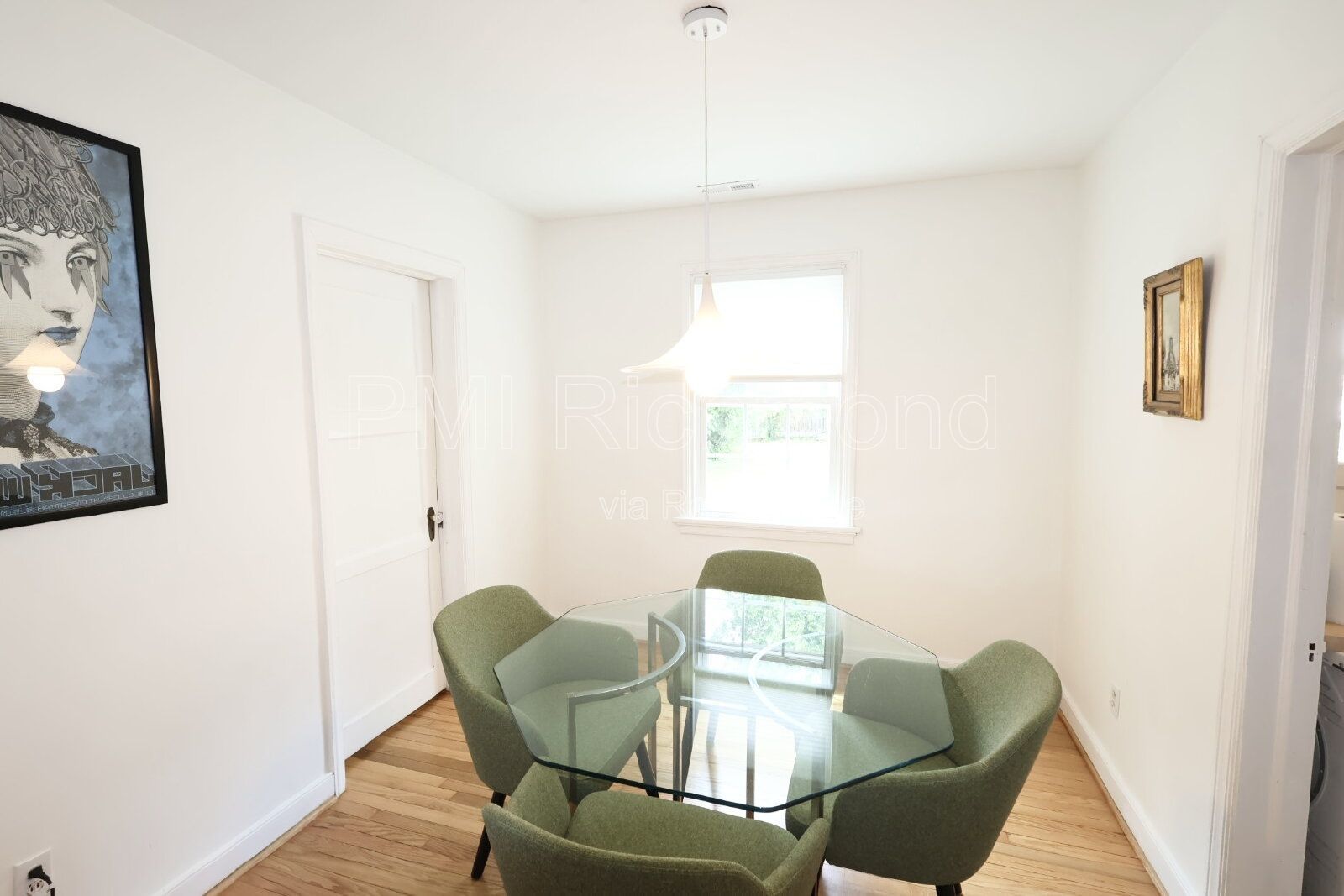 Cute & Cozy 2-Bed Retreat on Maple Avenue in Richmond! property image