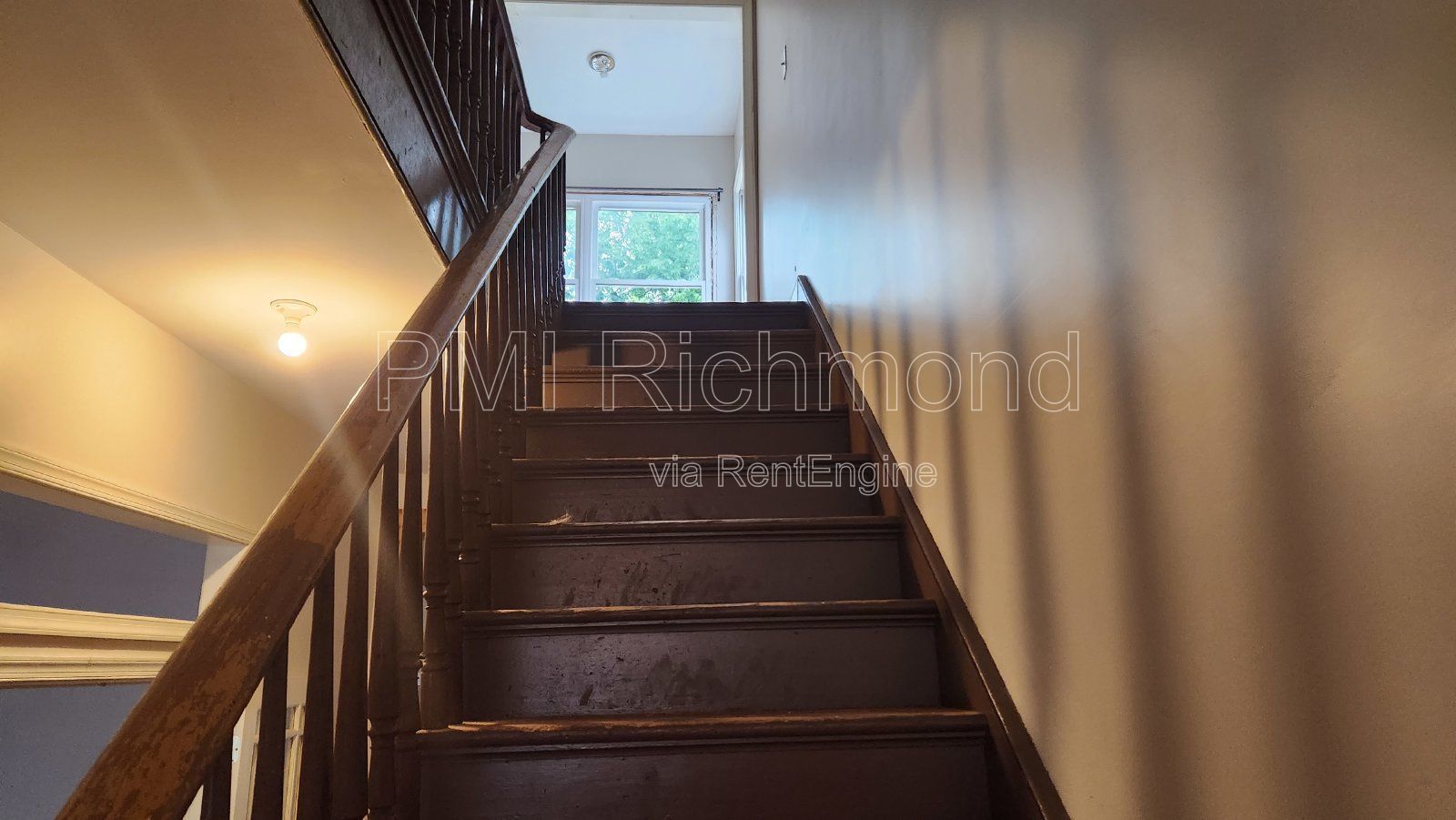 2-Story Single Family Home in Oregon Hill! property image