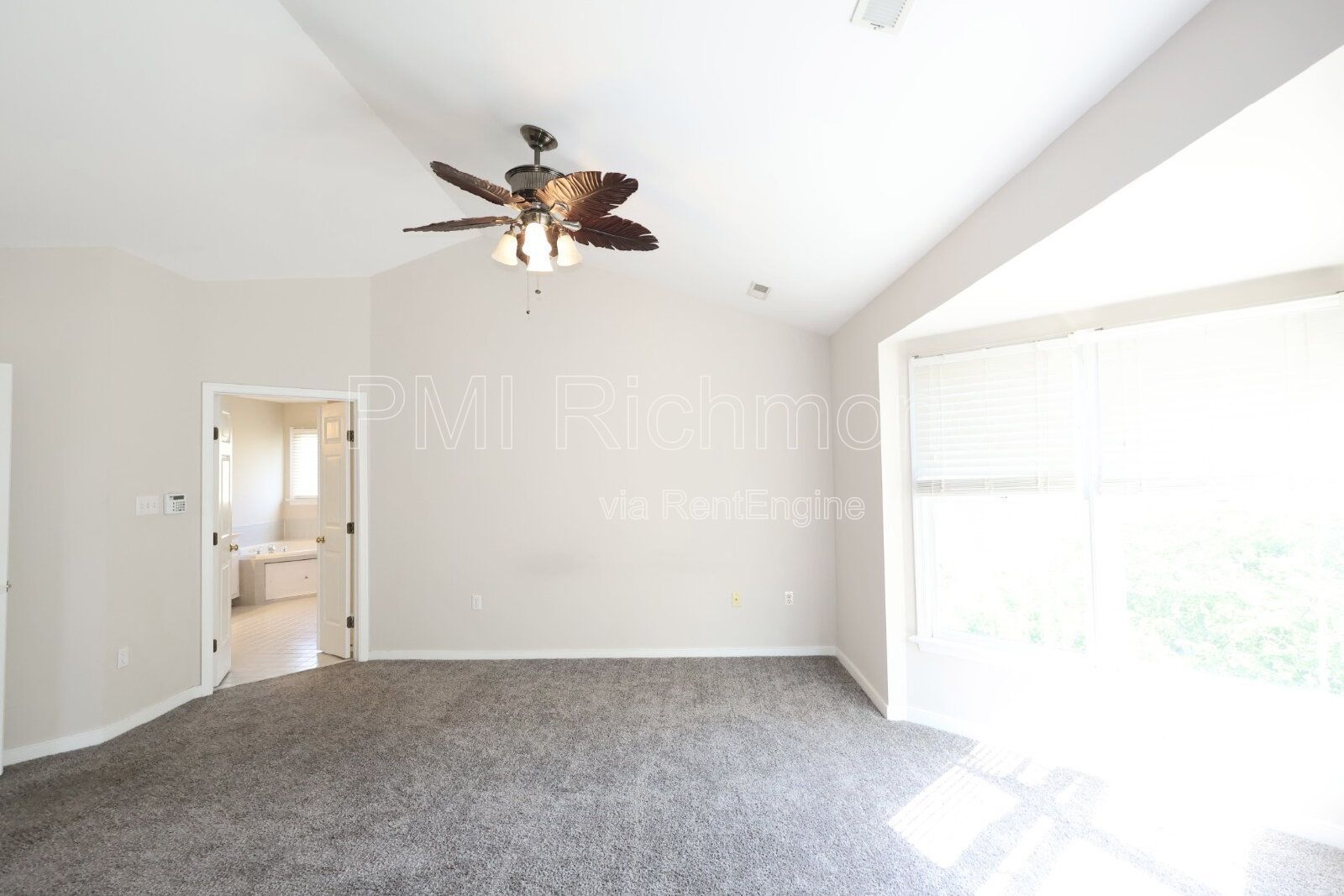 Beautiful 4-Bed Home in the Subdivision of Manor Park at Wyndhm in Glen Allen! property image