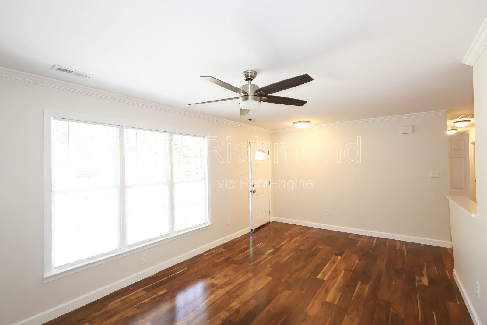 Charming 3-Bed Chesterfield Home with Elegant Granite Touches! property image