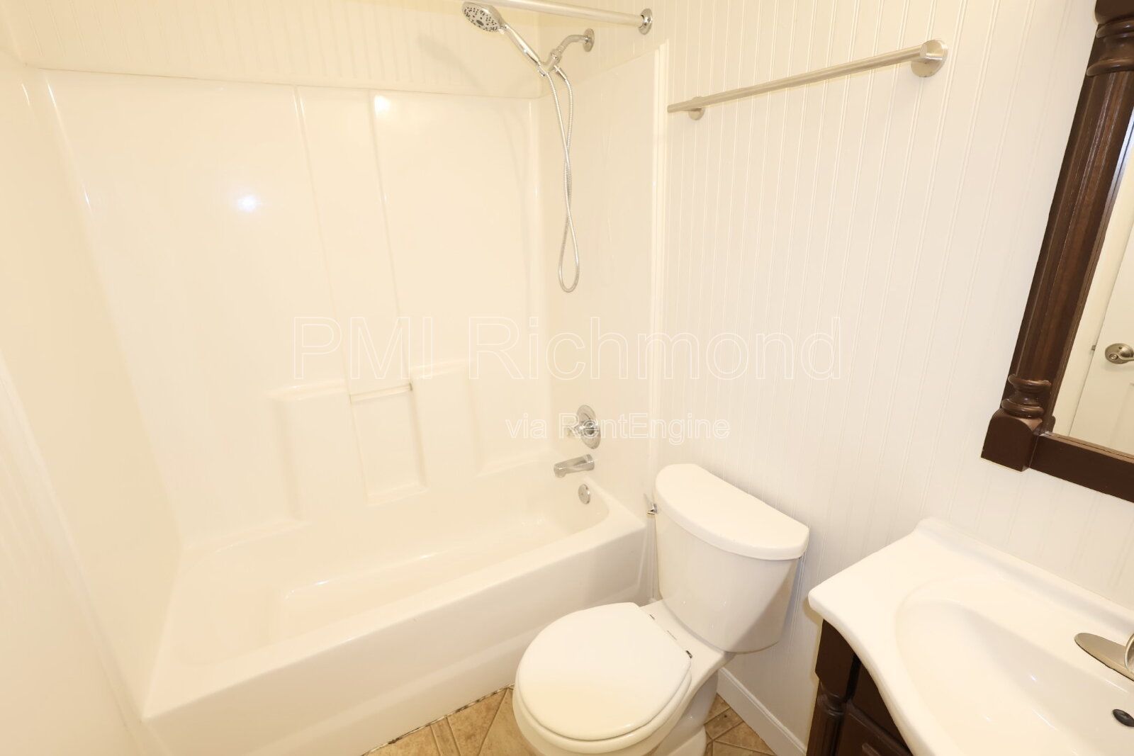 Charming 3-Bed Chesterfield Home with Elegant Granite Touches! property image