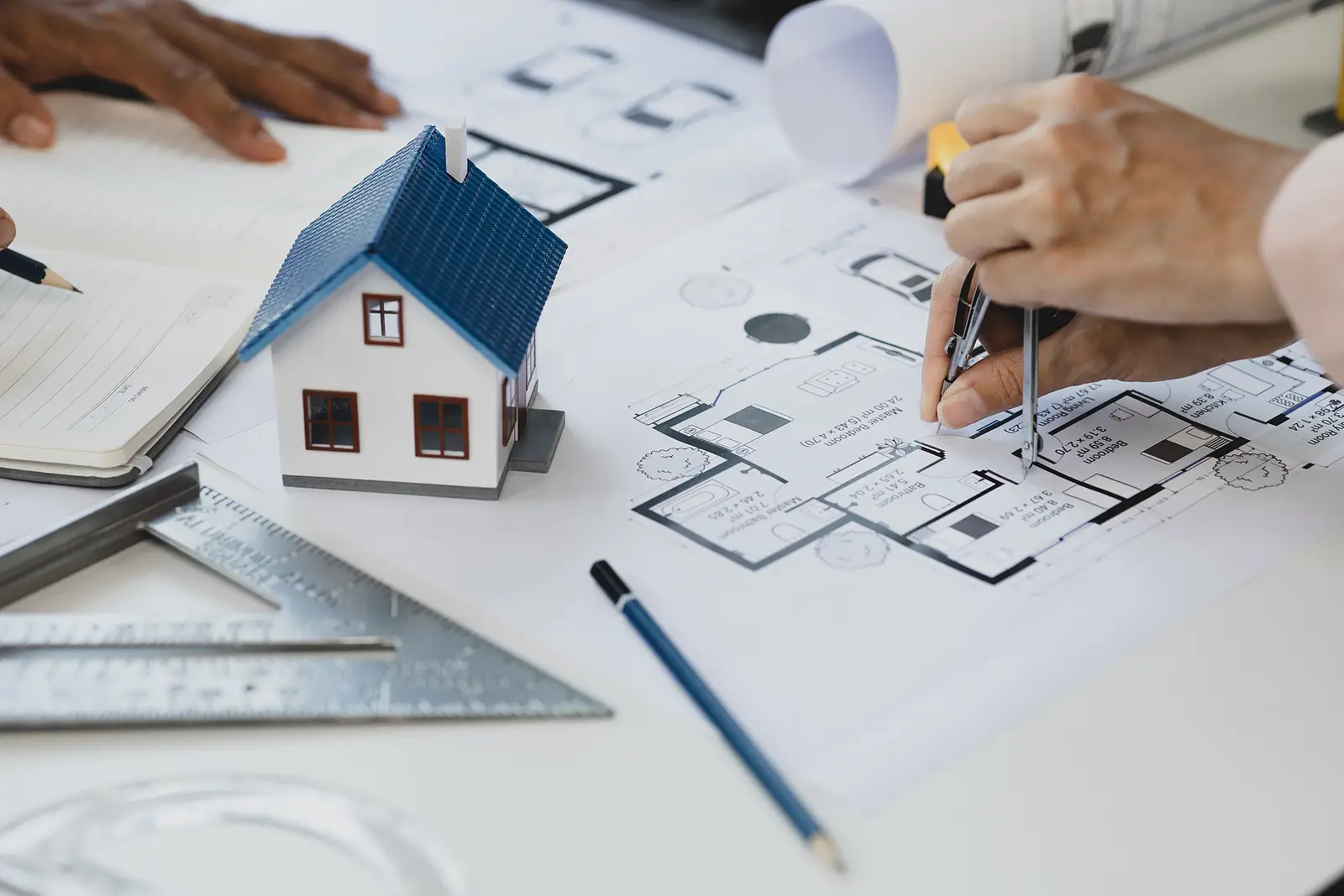 What Richmond Landlords Should Know Before Hiring Contractors for Rental Renovations
